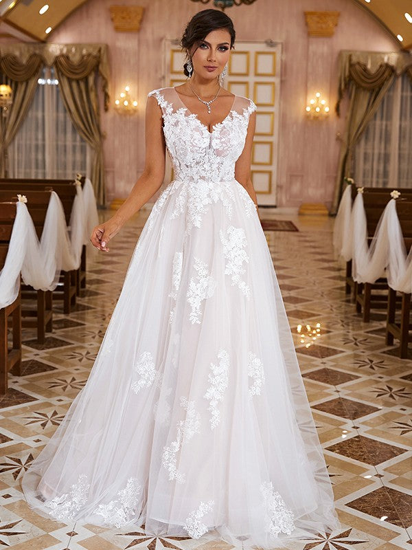 A-Line/Princess Lace Applique V-neck Sleeveless Short/Mini Homecoming Dresses main image 0