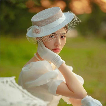 Wholesale Hats Flax Bowler / Cloche Hat Sun Hat Sinamay Hat Wedding Tea Party Elegant Wedding With Feather Face Veil Headpiece Headwear