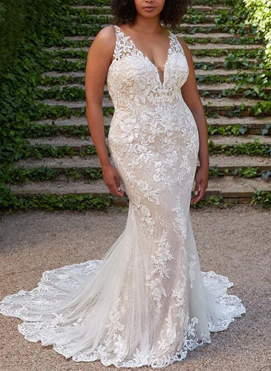 Wholesale Trumpet/Mermaid V-Neck Plus Size Lace Wedding Dress With Applique