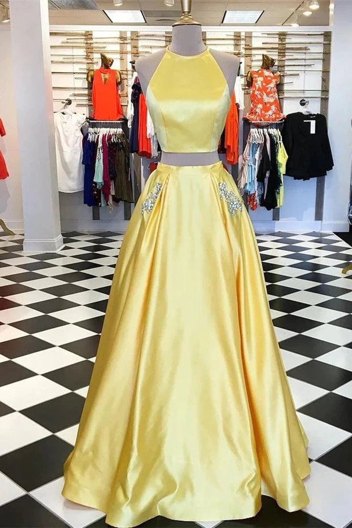 Wholesale Two Pieces Halter Open Back Yellow Prom Dresses Beads Evening Dresses with Pockets