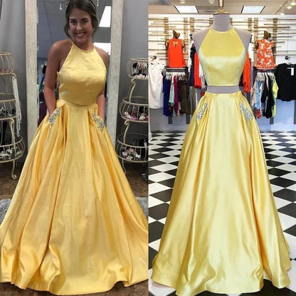 Wholesale Two Pieces Halter Open Back Yellow Prom Dresses Beads Evening Dresses with Pockets