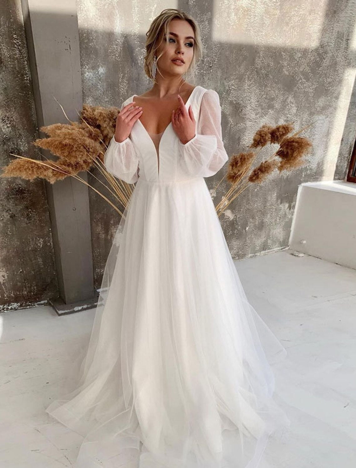 Wholesale Reception Casual Fall Wedding Dresses A-Line V Neck Long Sleeve Floor Length Tulle Bridal Gowns