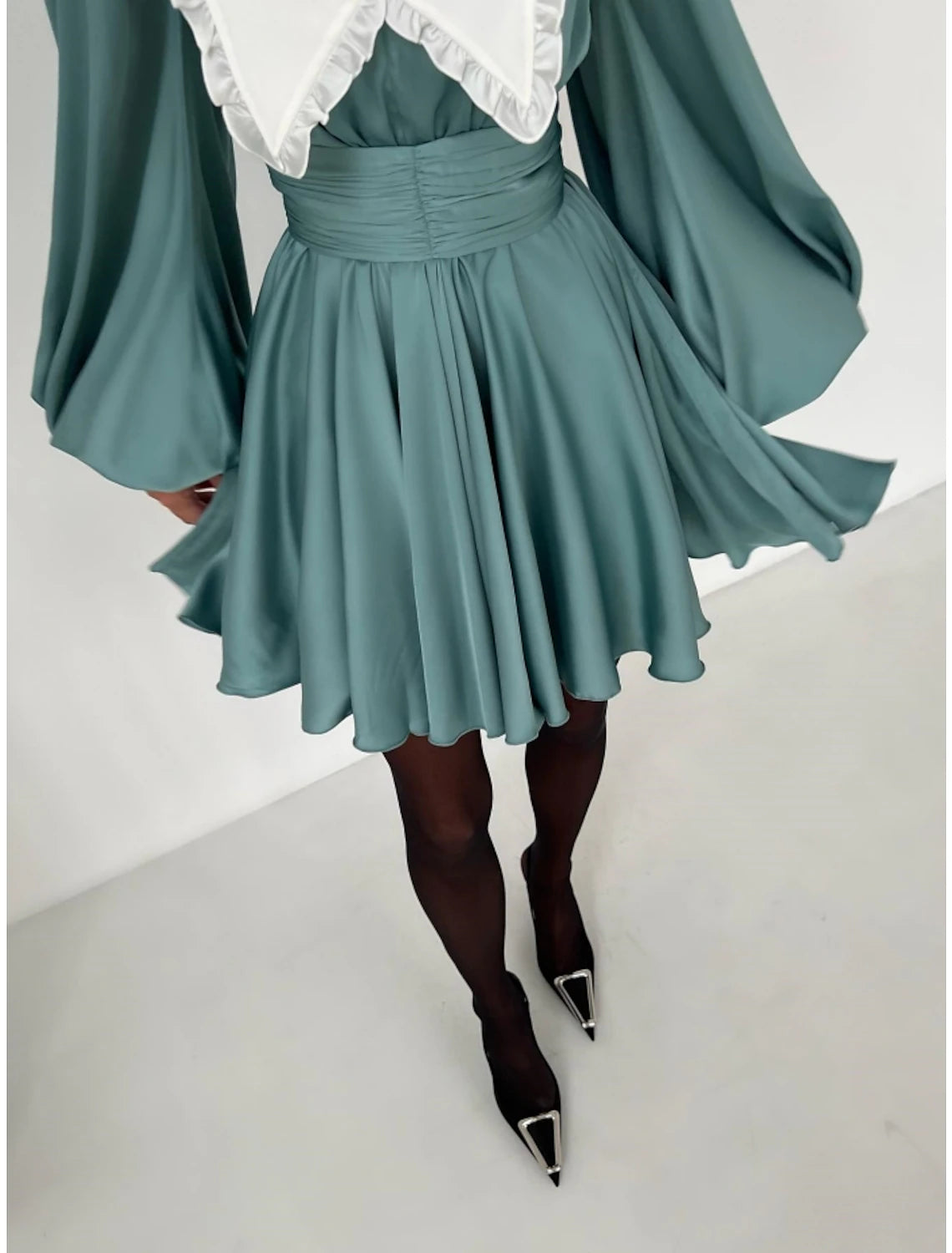 Wholesale A-Line Homecoming Dresses Vintage Dress Homecoming Short / Mini Black Dress Long Sleeve V Neck Satin with Pleats Ruched Ruffles