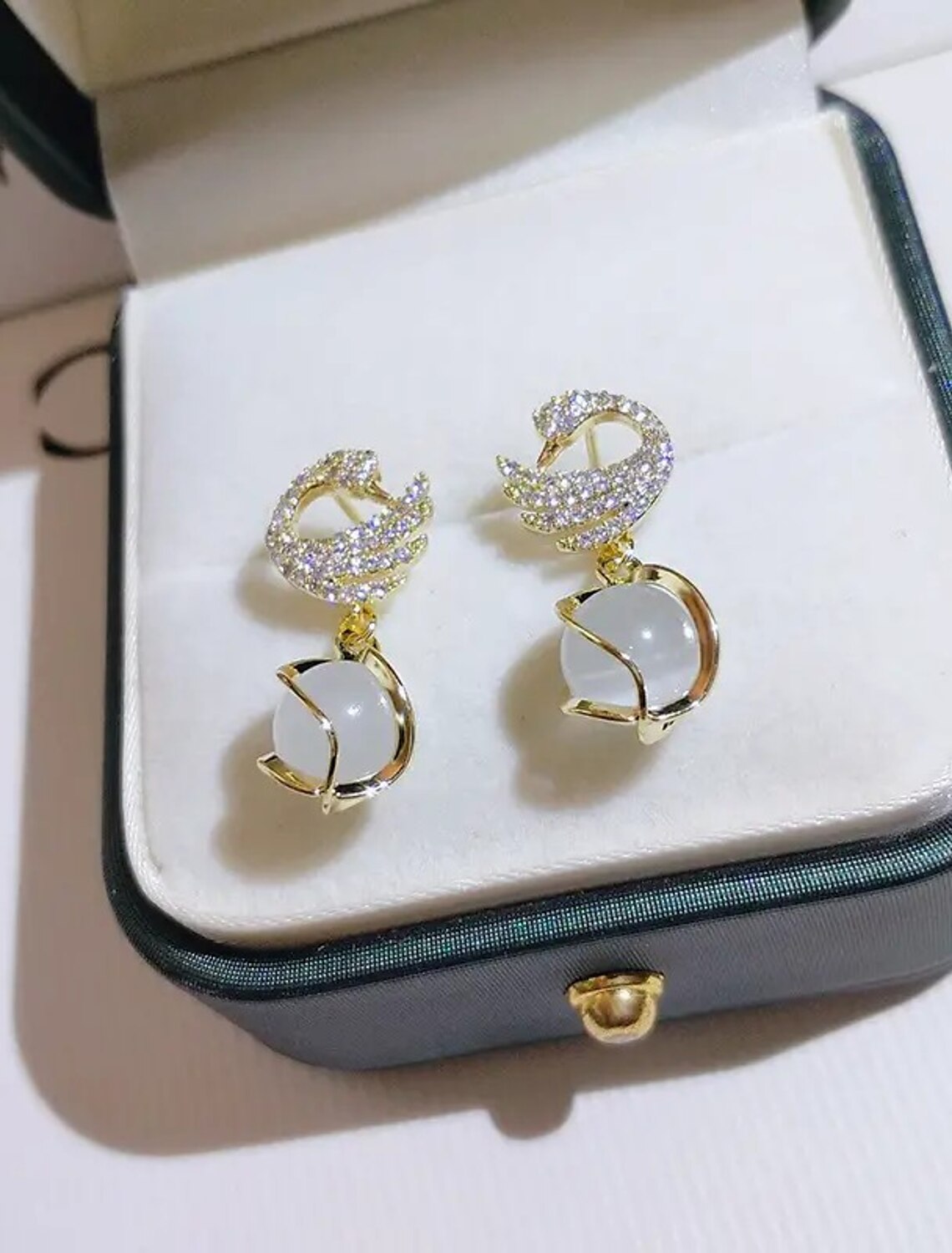 Wholesale Women's Drop Earrings Fine Jewelry Classic Precious Stylish Romantic Earrings Jewelry Gold For Wedding Party 1 Pair