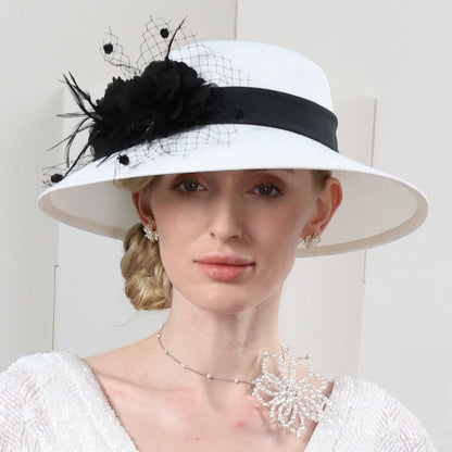 Wholesale Fascinators Kentucky Derby Hat Fiber Bowler / Cloche Hat Straw Hat Sun Hat Wedding Evening Party Elegant Sun Protection With Feather Floral Headpiece Headwear