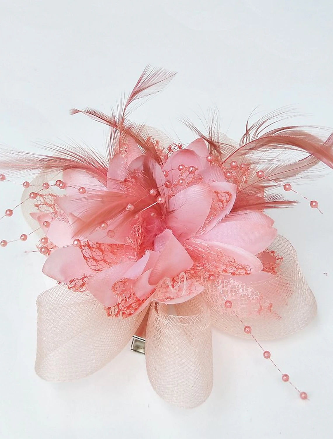 Wholesale Elegant Feather Net Fascinators Hats with Feathers Fur Floral 1PC Special Occasion Kentucky Derby Horse Race Ladies Day Headpiece