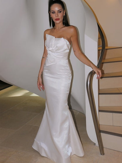 Wholesale A-Line/Princess Satin Ruched Strapless Sleeveless Court Train Wedding Dresses