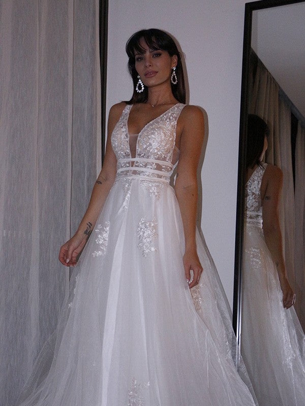 Wholesale A-Line/Princess V-neck Tulle Sleeveless Applique Sweep/Brush Train Wedding Dresses