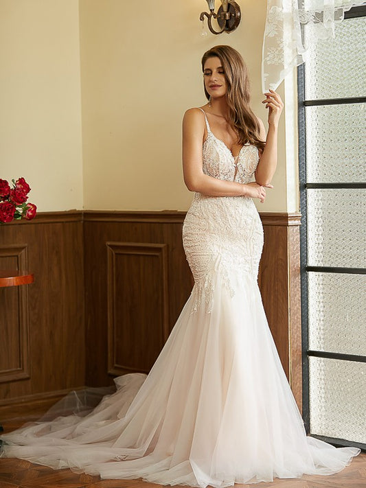 Wholesale Trumpet/Mermaid Tulle Lace V-neck Sleeveless Cathedral Train Wedding Dresses