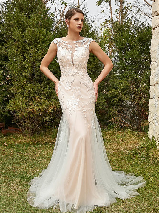 Wholesale Sheath/Column Tulle Lace Scoop Sleeveless Court Train Wedding Dresses