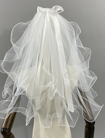 Wholesale Two-tier Classic / Sweet Wedding Veil Elbow Veils with Satin Bow 23.62 in (60cm) Lace