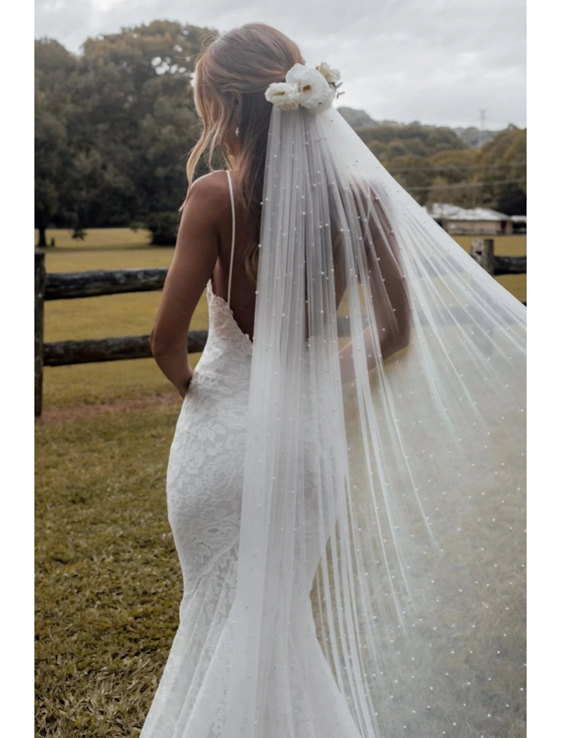 Wholesale One-tier Vintage Style / Pearls Wedding Veil Cathedral Veils with Faux Pearl 110.24 in (280cm) Tulle