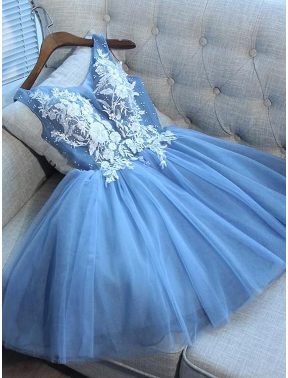 Wholesale A-Line Homecoming Dresses Color Block Dress Graduation Sweet 16 Short / Mini Sleeveless V Neck Tulle with Appliques