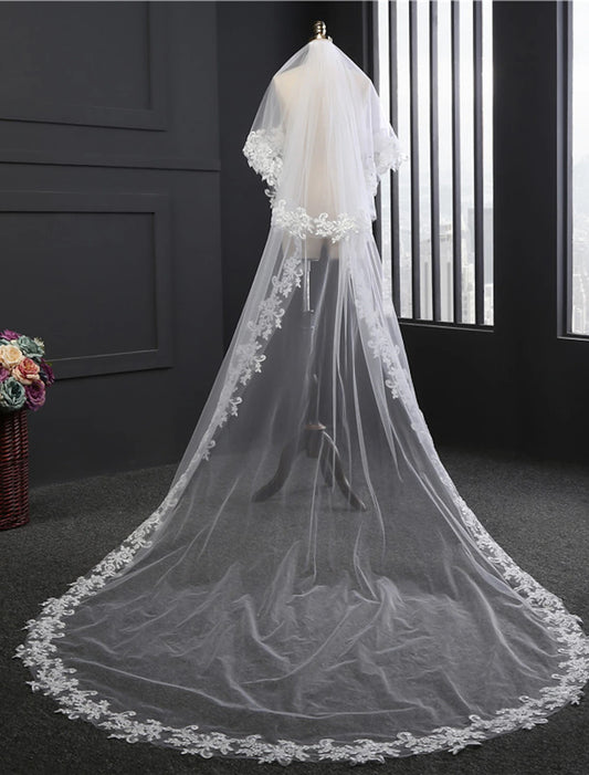 Wholesale Two-tier Lace Wedding Veil Cathedral Veils with Appliques 118.11 in (300cm) Tulle