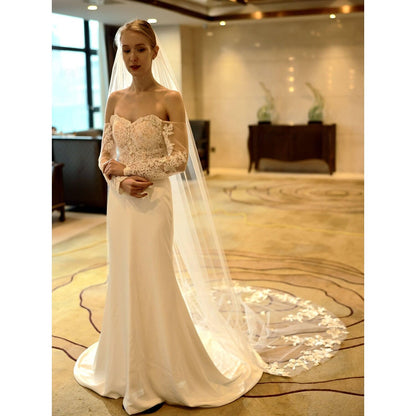 Wholesale One-tier Stylish Wedding Veil Chapel Veils / Cathedral Veils with Embroidery 118.11 in (300cm) POLY / Tulle