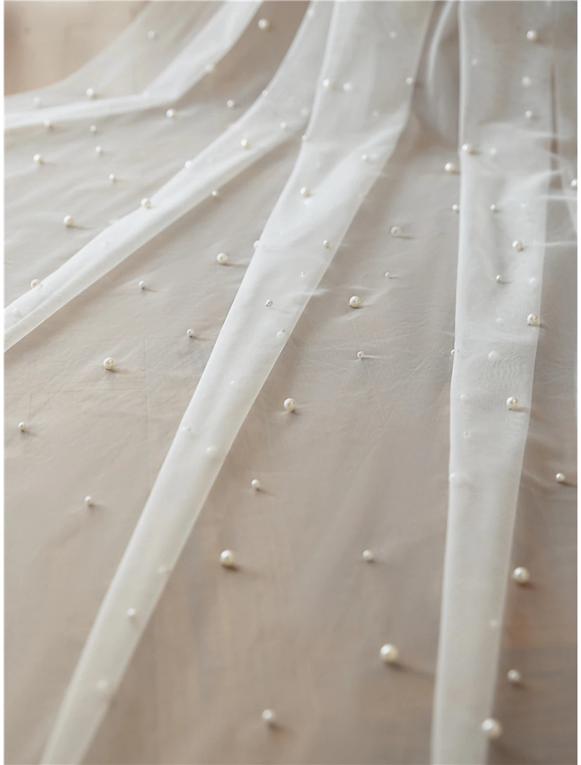 Wholesale One-tier Pearls Wedding Veil Cathedral Veils with Faux Pearl 118.11 in (300cm) Tulle