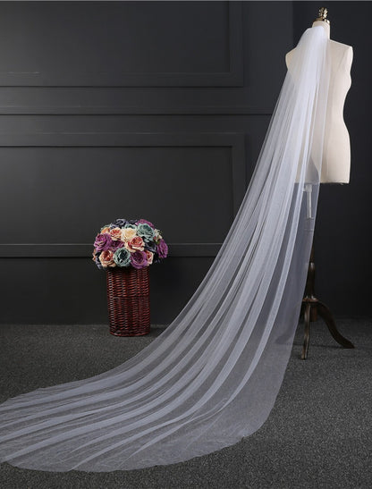 Wholesale One-tier Cut Edge Wedding Veil Chapel Veils with Flower Comb Tulle / Angel cut / Waterfall