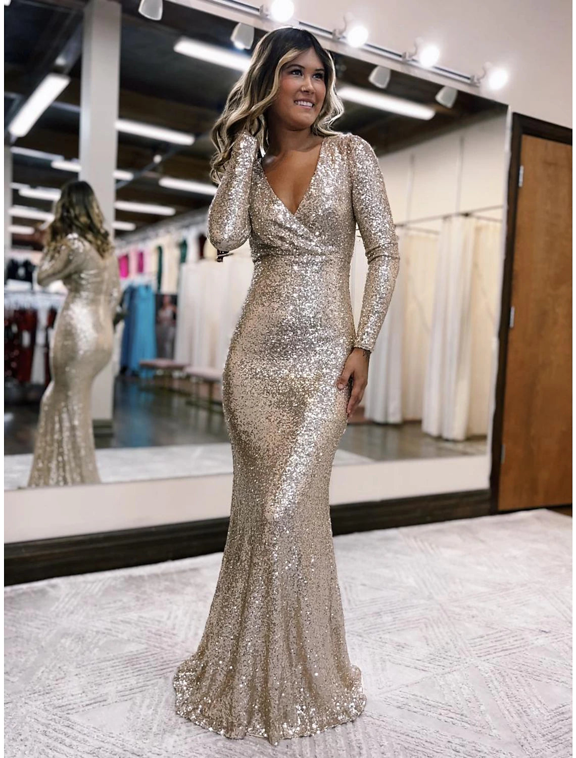 Wholesale Mermaid / Trumpet Evening Gown Sparkle & Shine Dress Formal Prom Floor Length Long Sleeve V Neck Sequined with Sequin