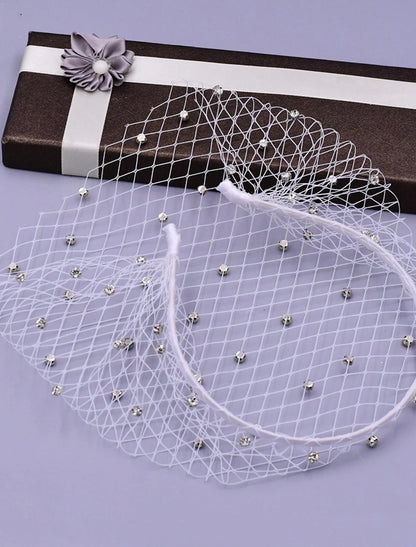 Wholesale One-tier Stylish / European Style Wedding Veil Blusher Veils / Birdcage Veils with Crystals / Rhinestones Tulle