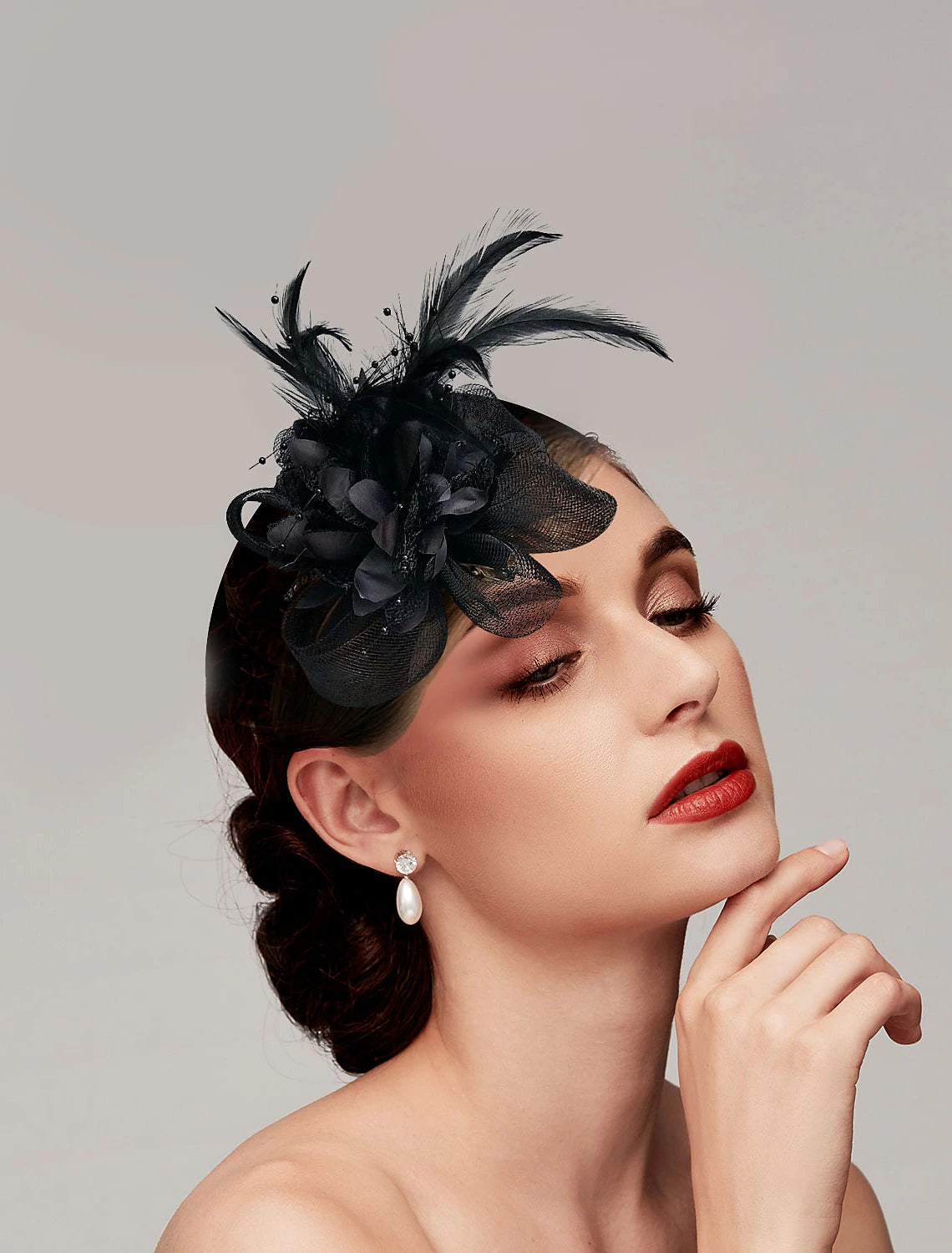 Wholesale Vintage Style Elegant & Luxurious Tulle / Feathers Fascinators / Hats / Headwear with Floral / Beading 1PC Wedding / Ladies Day / Melbourne Cup Headpiece