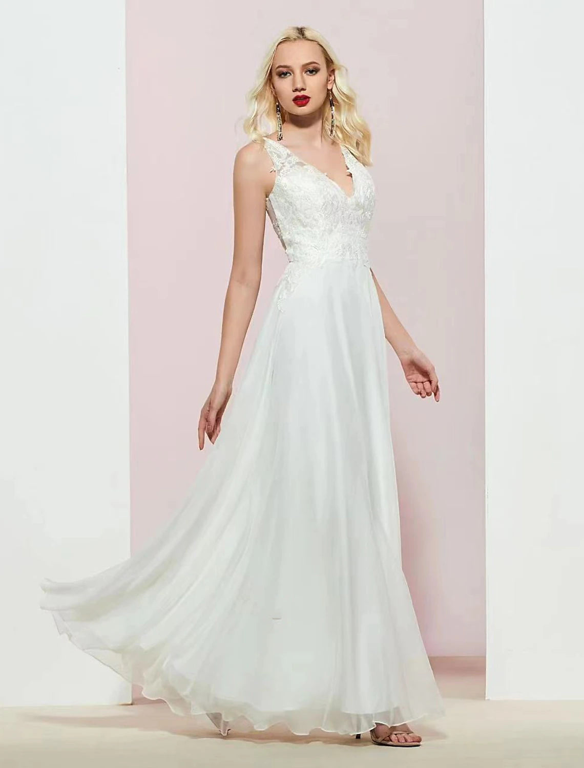 Wholesale A-Line Evening Gown Open Back Dress Wedding Party Birthday Floor Length Sleeveless V Neck Chiffon with Appliques