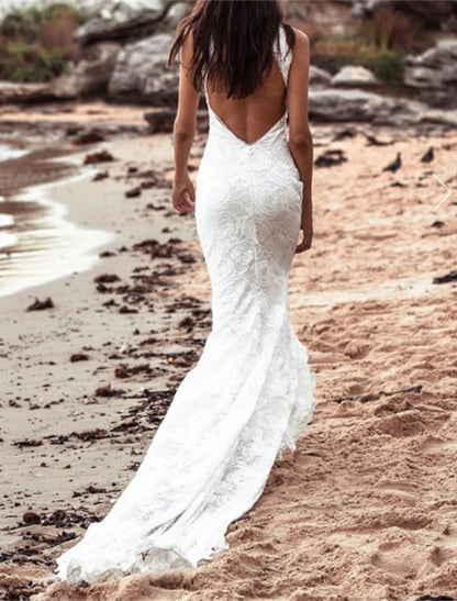 Wholesale Beach Open Back Boho Wedding Dresses Mermaid / Trumpet Halter Sleeveless Chapel Train Lace Bridal Gowns With Appliques