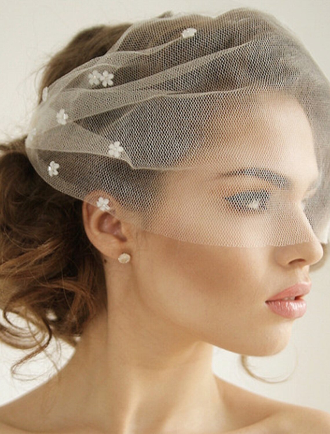 Wholesale One-tier Euramerican Wedding Veil Blusher Veils / Birdcage Veils with Acrylic / Crystals / Rhinestones Tulle