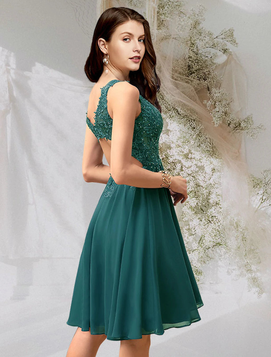 Wholesale A-Line Cocktail Dresses Flirty Dress Homecoming Graduation Short / Mini Sleeveless V Neck Chiffon Backless with Beading Lace