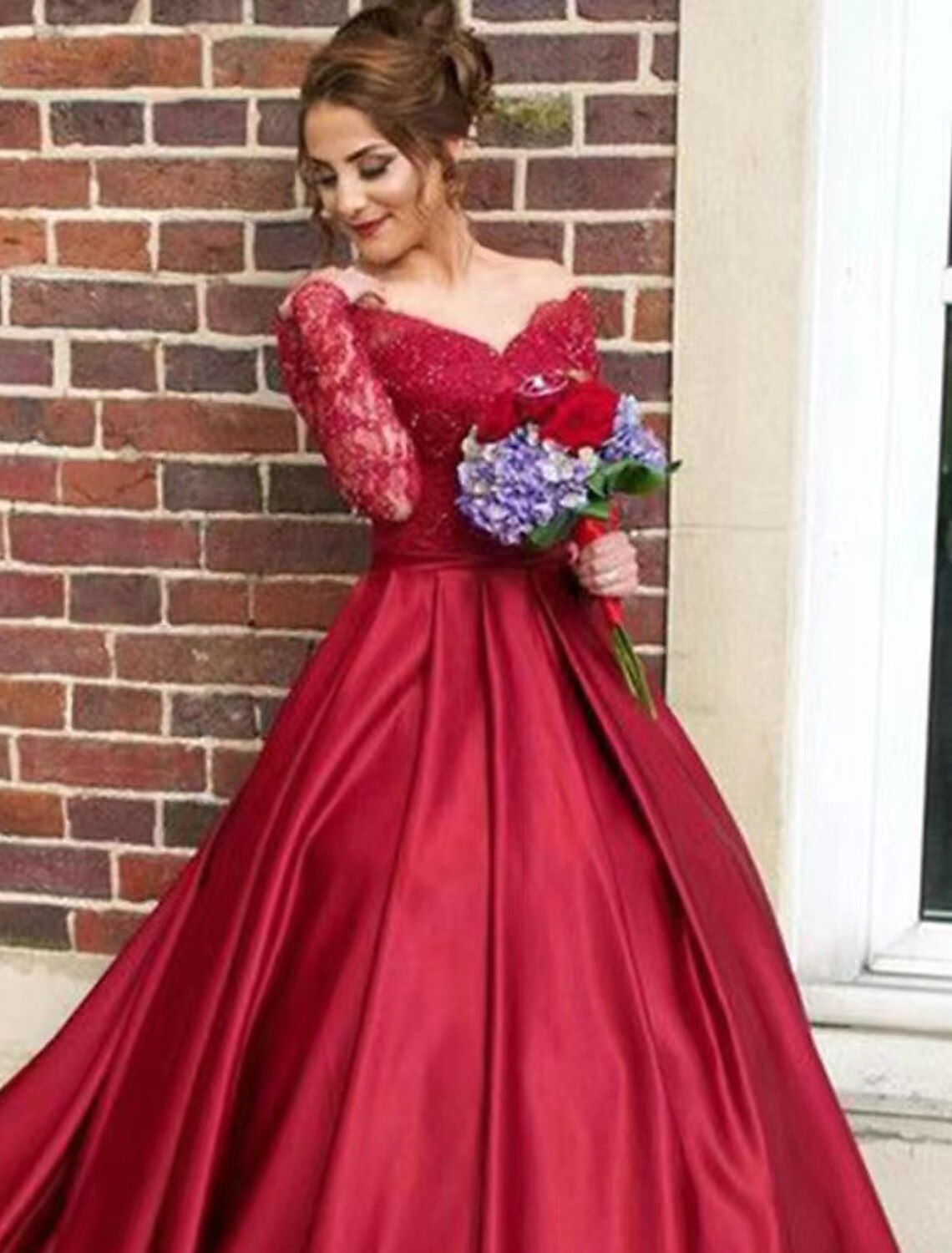 Wholesale A-Line Evening Gown Floral Dress Sweet 16 Birthday Chapel Train Long Sleeve V Neck Satin with Appliques