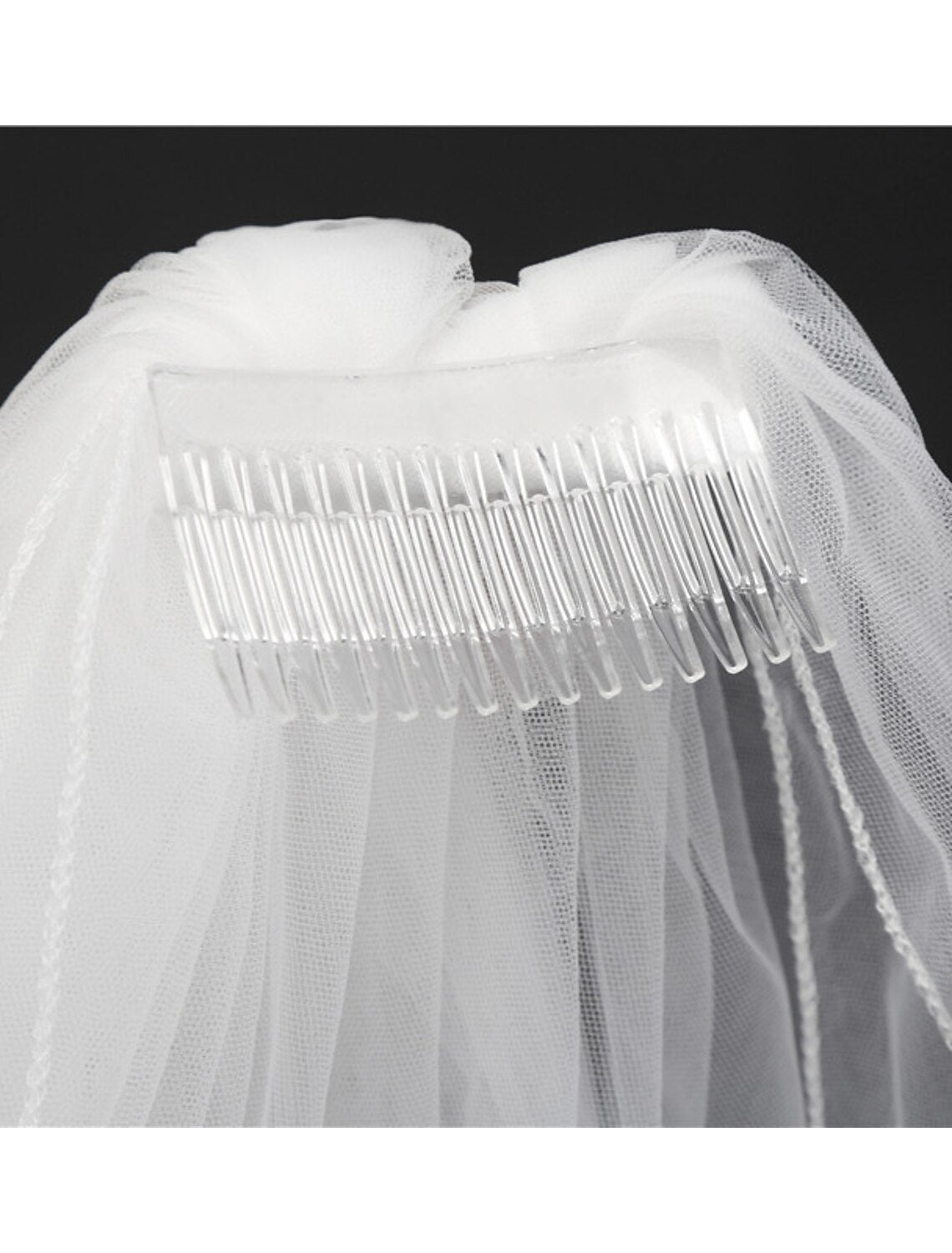 Wholesale Two-tier Classic Style Wedding Veil Fingertip Veils with Solid Tulle