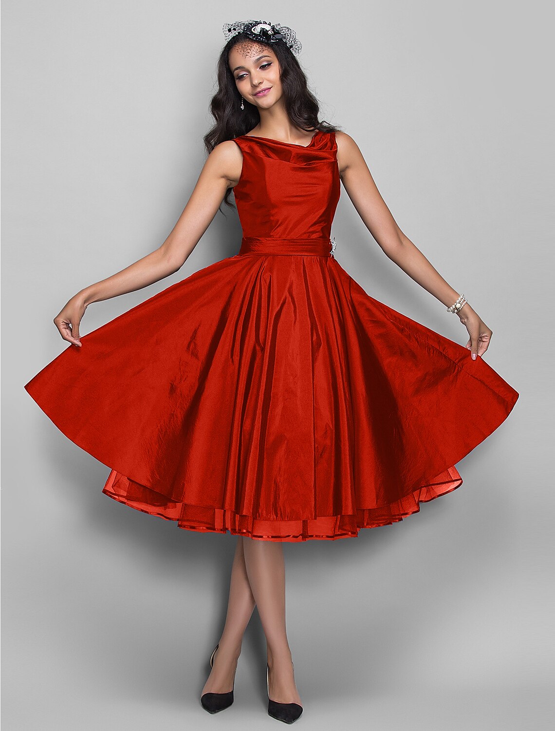 Wholesale A-Line Cocktail Dresses Vintage Dress Halloween Wedding Guest Knee Length Sleeveless V Neck Taffeta with Pleats Crystals