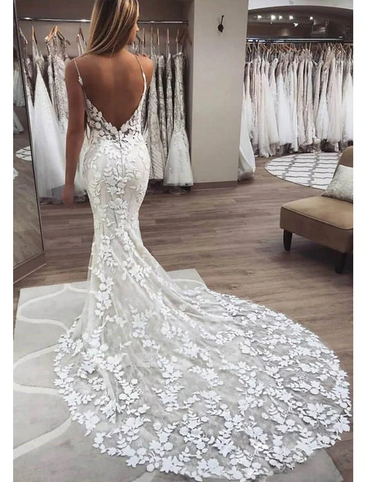 Wholesale Beach Boho Wedding Dresses Mermaid / Trumpet Camisole V Neck Spaghetti Strap Chapel Train Lace Outdoor Bridal Gowns With Lace Appliques