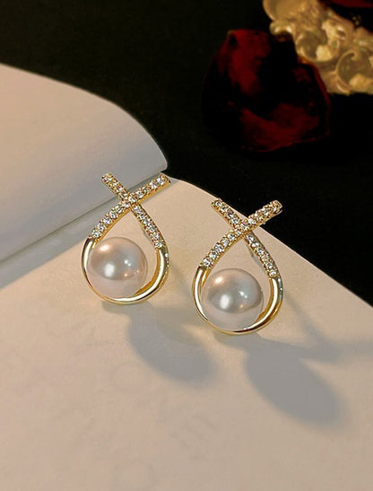 Wholesale Women's Pearl Stud Earrings Fine Jewelry Classic Precious Elegant Stylish Imitation Pearl Earrings Jewelry White For Gift Festival 1 Pair